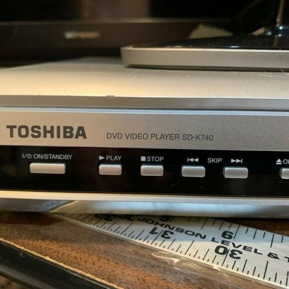 Toshiba DVD Video Player SD-K740SU Silver Digital Cinema Progressive TESTED